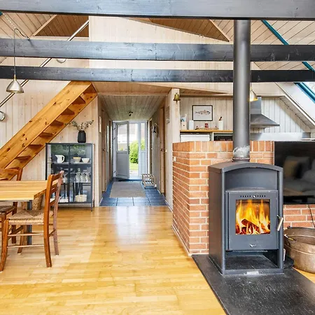 酒店 Five-bedroom In Juelsminde 2